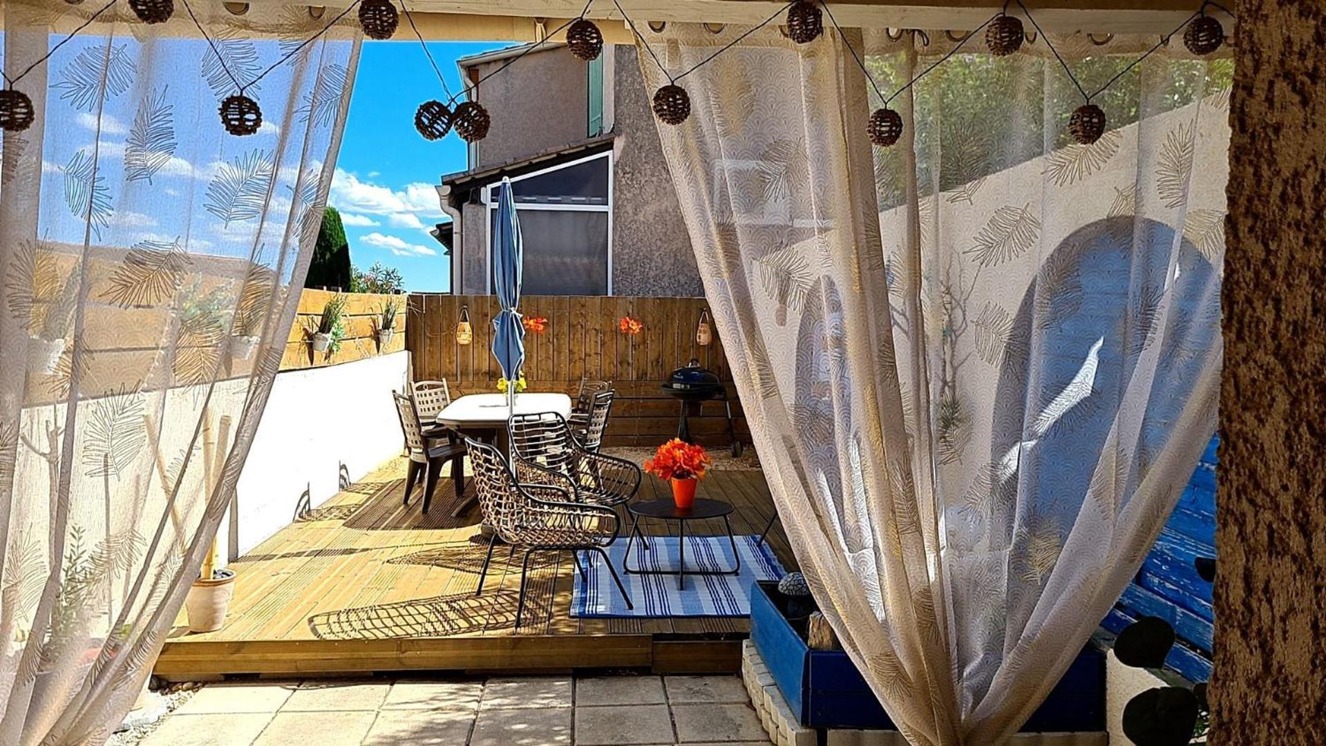 Maison Chaleureuse A Uzès Esterno foto