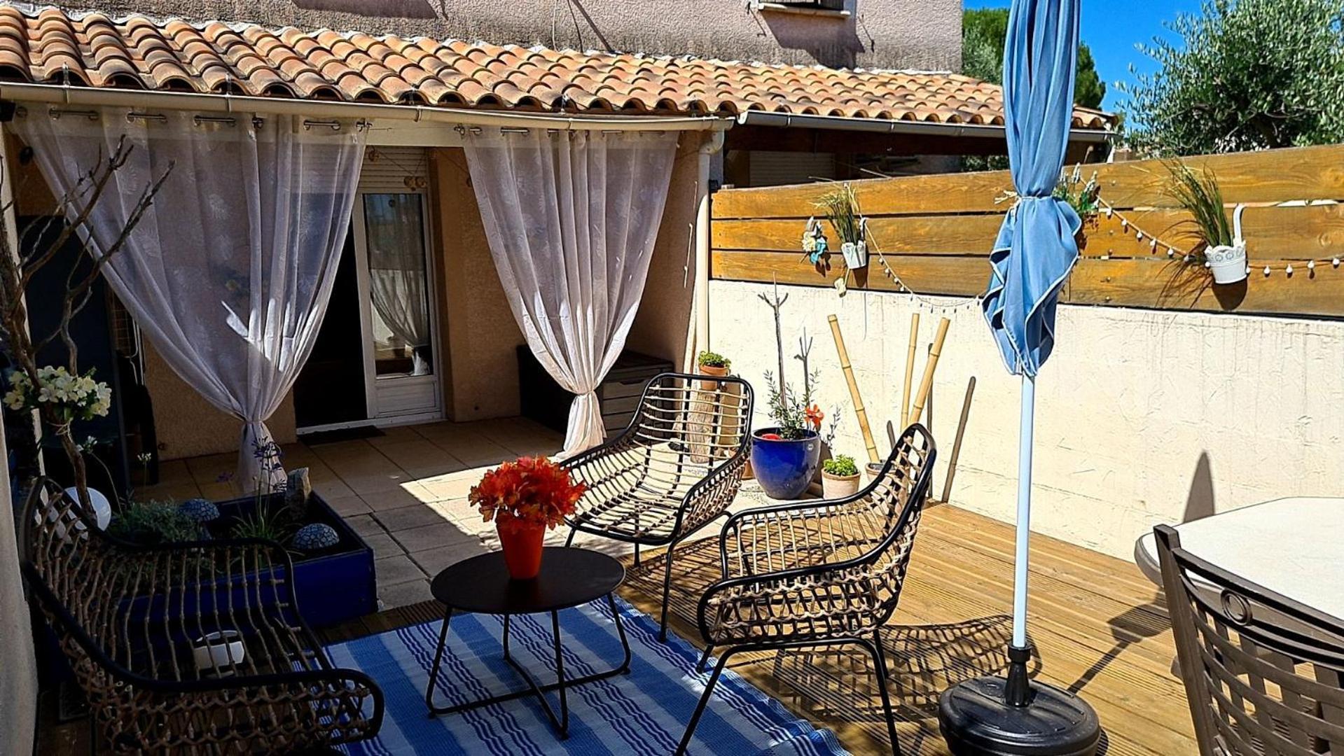 Maison Chaleureuse A Uzès Esterno foto